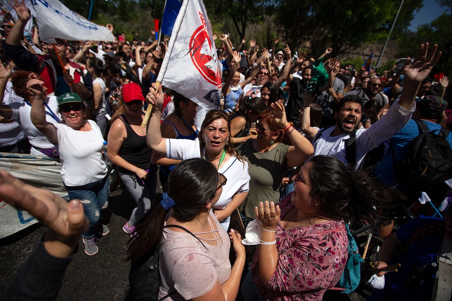 Massive protests in the streets of Santiago